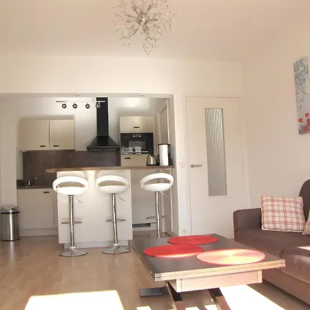 Moderne A - 50 M² - Vue Sur Jardin דירה