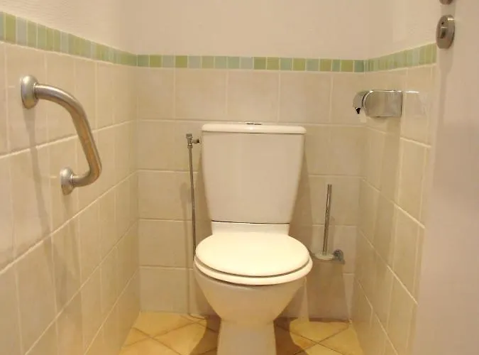 Moderne A - 50 M² - Vue Sur Jardin * Antibes