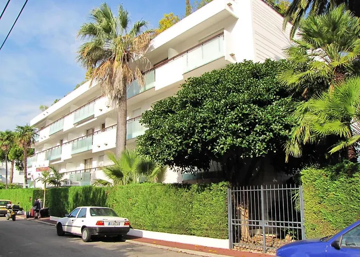 Moderne A - 50 M² - Vue Sur Jardin * Antibes