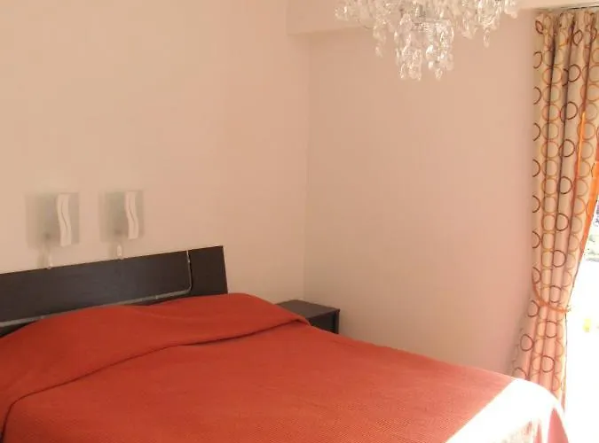 Moderne A - 50 M² - Vue Sur Jardin * Antibes