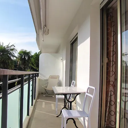Apartment Moderne A 50 M² Vue Sur Jardin