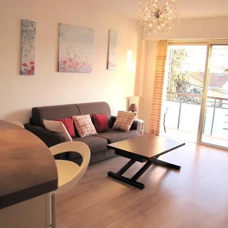 Moderne A - 50 M² - Vue Sur Jardin Lägenhet Antibes
