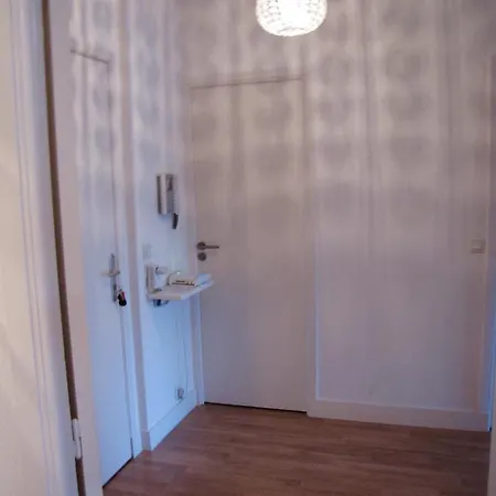 Apartment Moderne A 50 M² Vue Sur Jardin