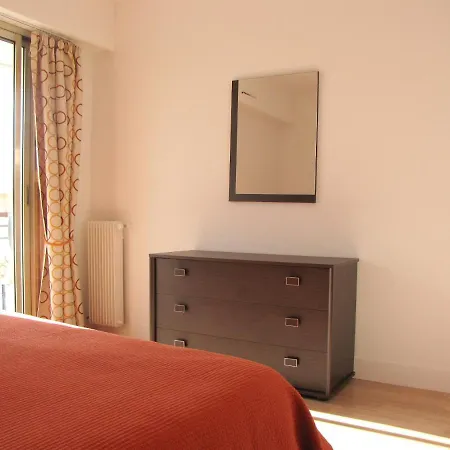 Apartment Moderne A 50 M² Vue Sur Jardin