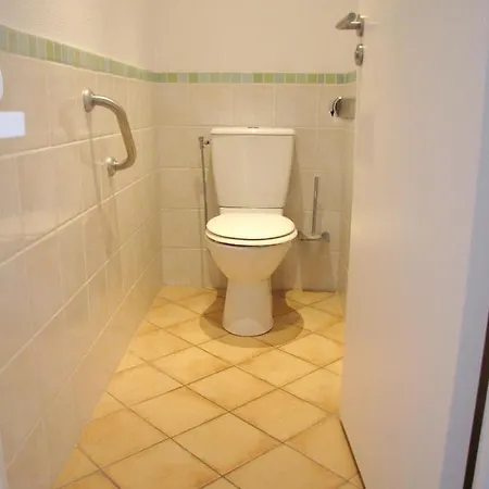 Moderne A 50 M² Vue Sur Jardin * Antibes
