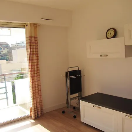 Moderne A 50 M² Vue Sur Jardin *