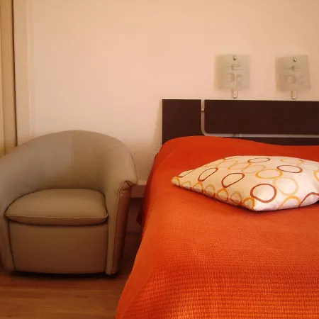 Moderne A 50 M² Vue Sur Jardin Apartment *