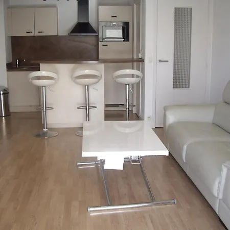 Moderne à - 50 M² - Vue Sur Jardin Appartamento