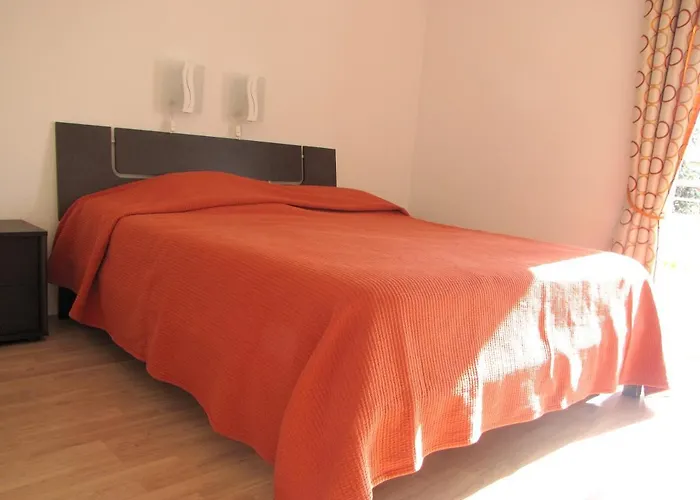 Moderne A - 50 M² - Vue Sur Jardin Lägenhet